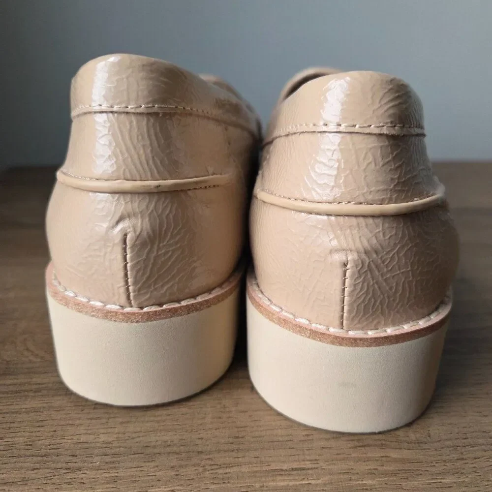 NEW W/O BOX DONALD PLINER TAN LEATHER PERFORATED HARLEM TASSEL LOAFERS 9 WMNS